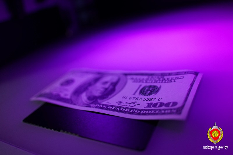 Головченко объяснил, почему «проблемные» доллары — не проблема доллары ультрафиолет