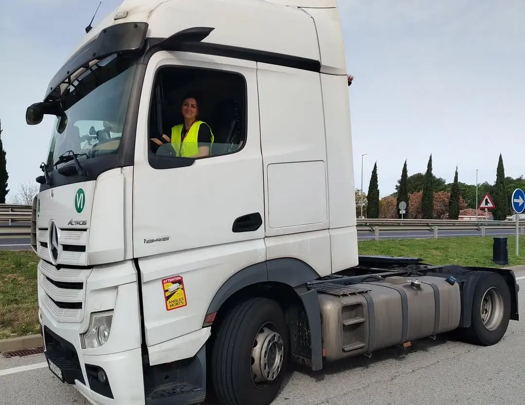 дальнобойщица