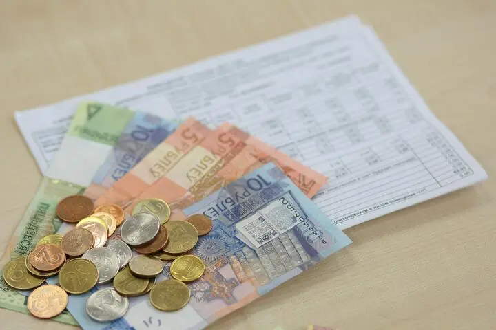Теперь за жильё в Беларуси придётся платить по-новому — проверь, не в списке ли ты Коммунальные платежи