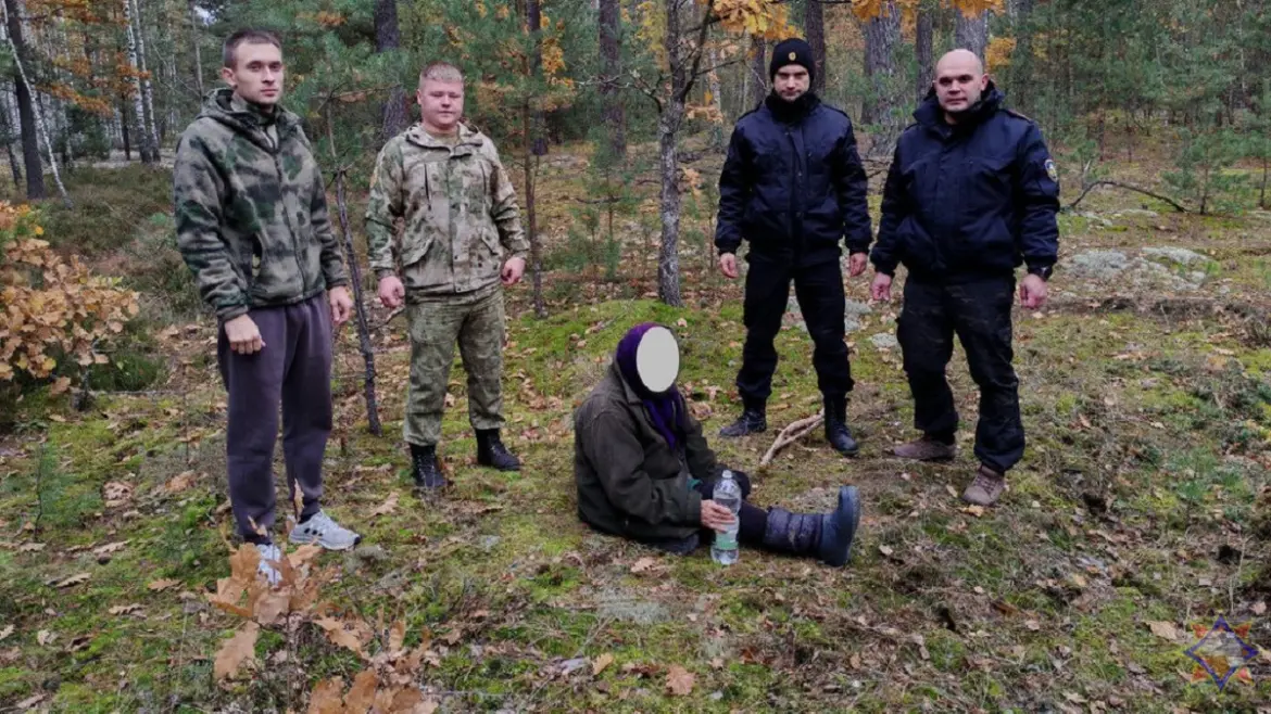 В Столинском районе бабушка 4 дня провела в лесу Заблудилась в Столинском районе