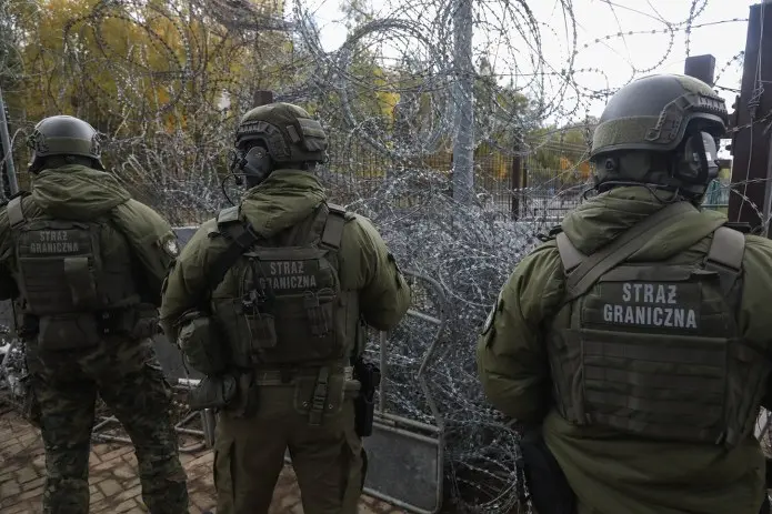 Польша хочет ослабить охрану границы с Беларусью? граница